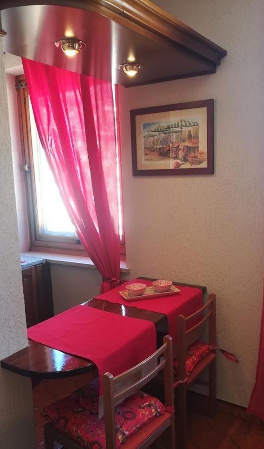 Casa Lucy Apartment Aosta Bagian luar foto
