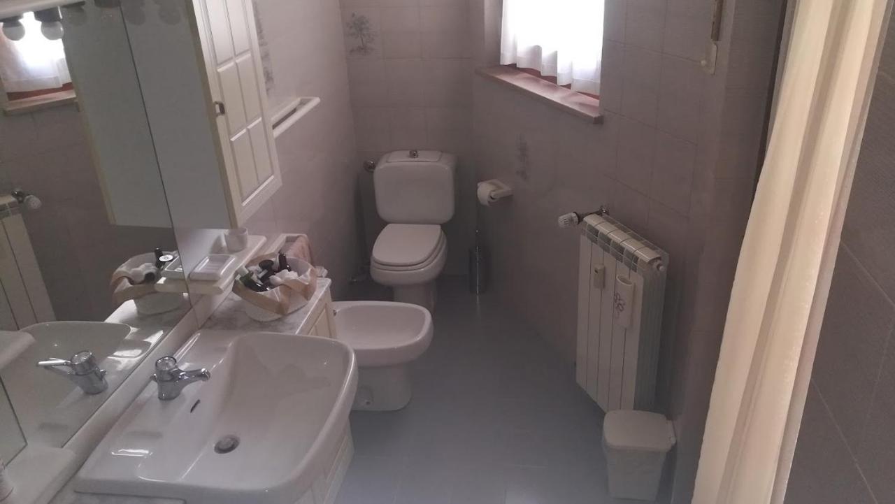 Casa Lucy Apartment Aosta Bagian luar foto